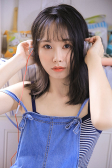 漂亮的女邻居在线免费观看